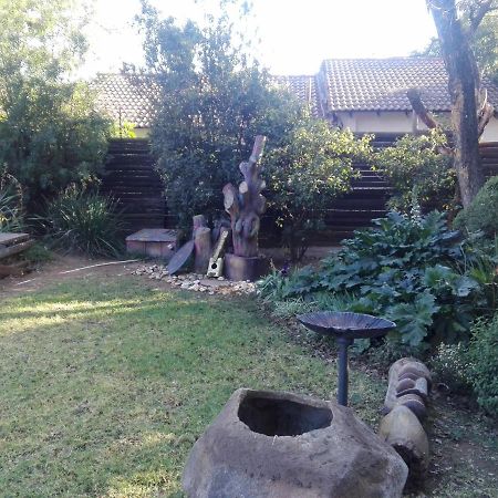Fourways Guest Lodge Johannesburg Bagian luar foto