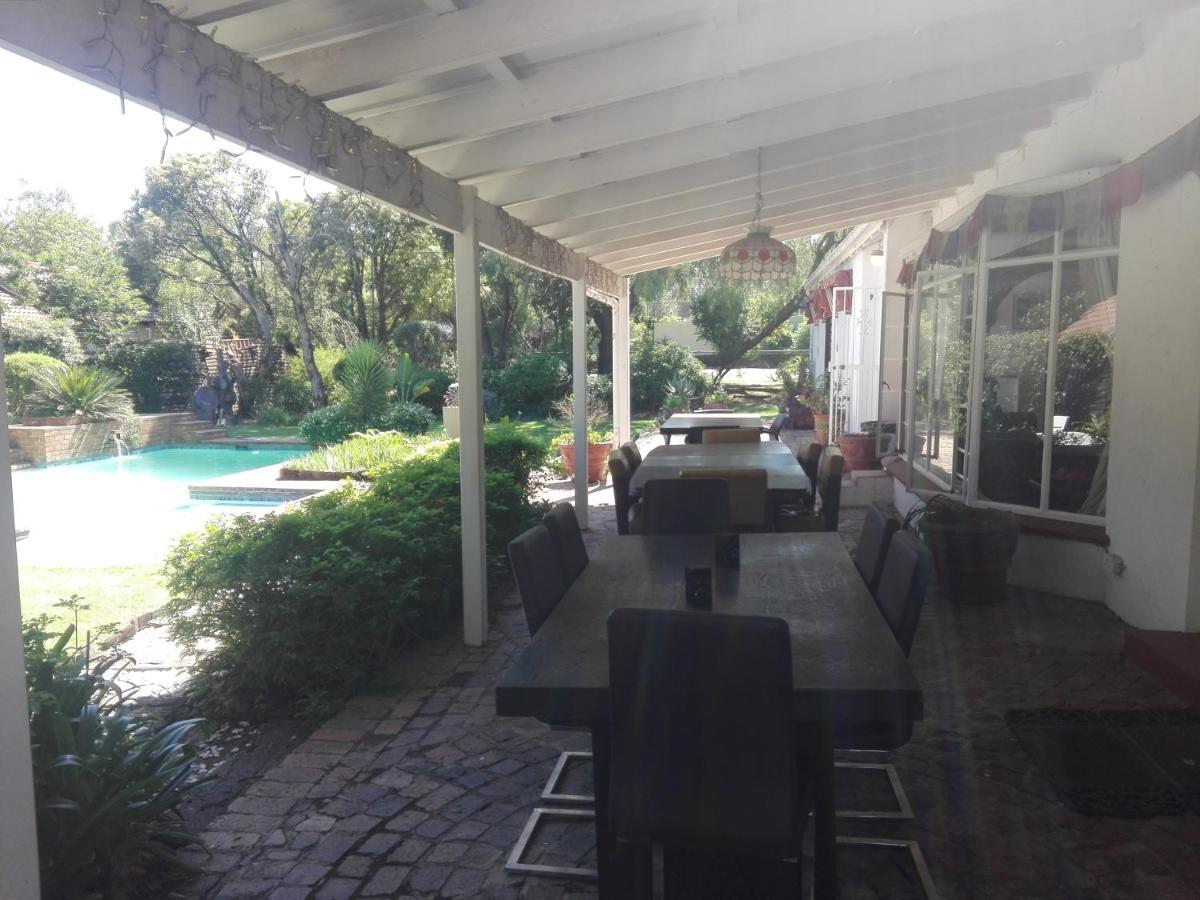Fourways Guest Lodge Johannesburg Bagian luar foto